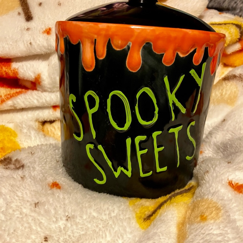 Halloween cookie or candy jar